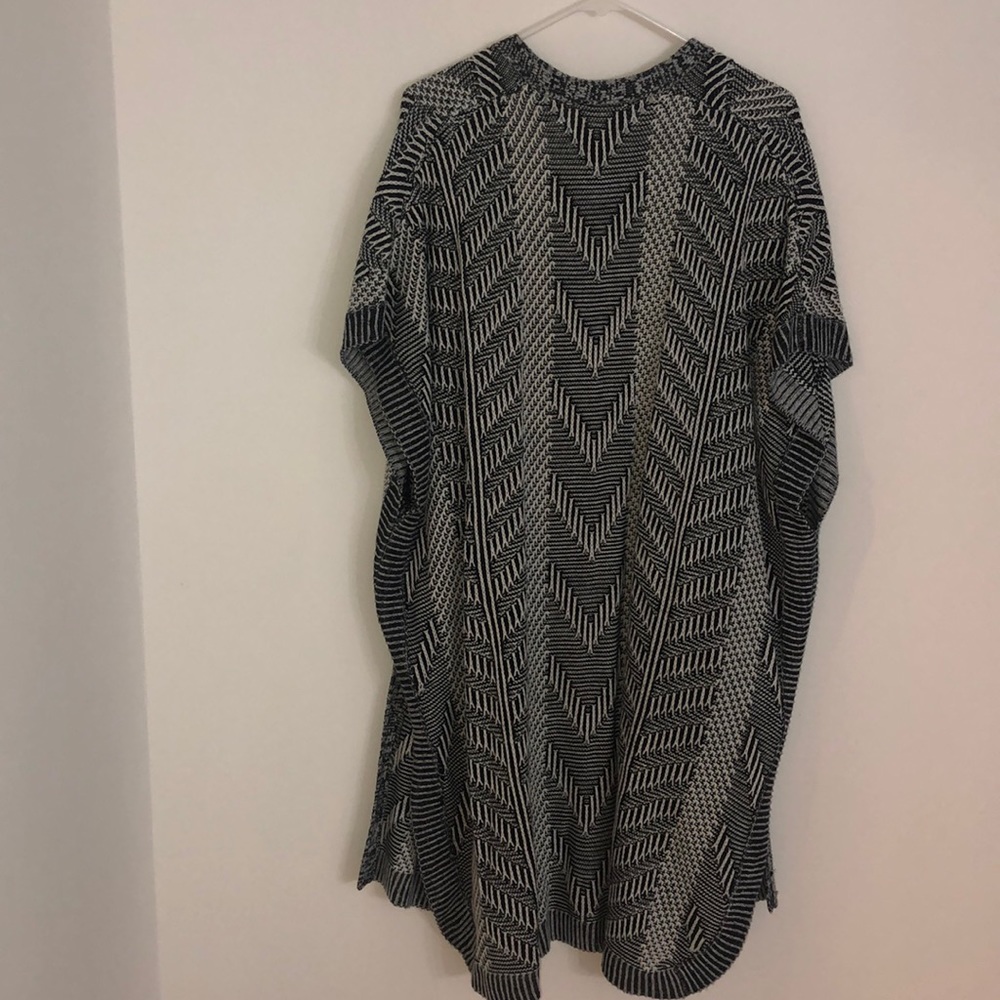 Cardigan - Picture 3 of 4